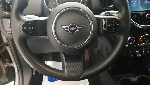 MINI [BMW] Countryman Cooper Classic Trim aut