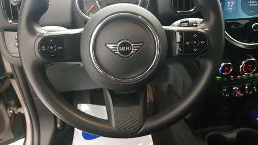 MINI [BMW] Countryman Cooper Classic Trim aut