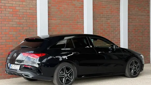 MERCEDES-BENZ CLA CLA 200 d AMG Line 8G-DCT