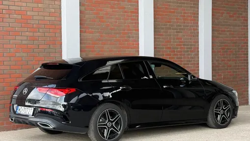 MERCEDES-BENZ CLA CLA 200 d AMG Line 8G-DCT