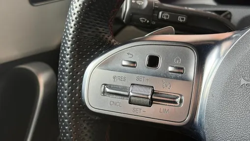 MERCEDES-BENZ CLA CLA 200 d AMG Line 8G-DCT