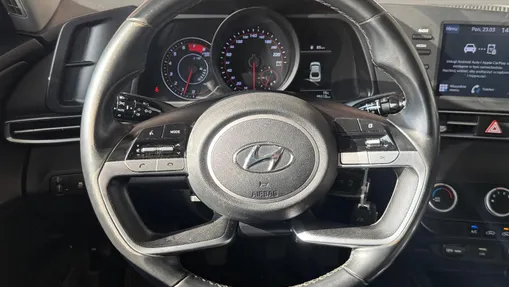 HYUNDAI Elantra Elantra 1.6 Modern