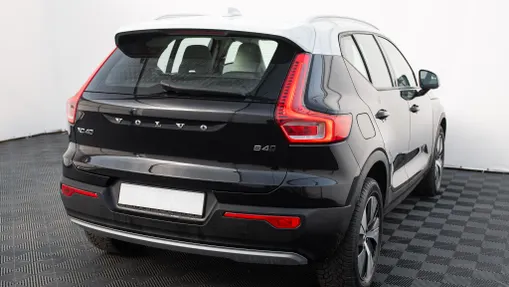 VOLVO XC40 XC40 B4 B AWD Momentum aut