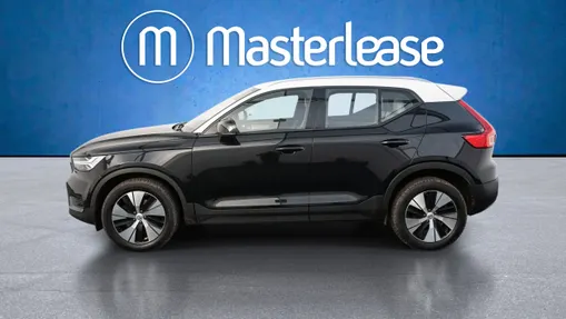 VOLVO XC40 XC40 B4 B AWD Momentum aut