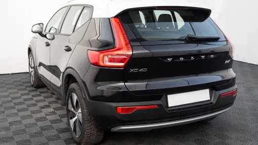 VOLVO XC40 XC40 B4 B AWD Momentum aut