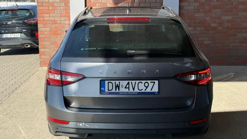 SKODA Superb Superb 2.0 TSI Ambition DSG