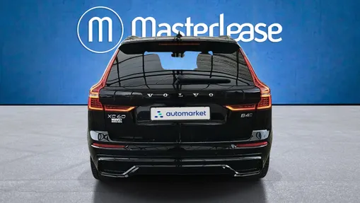 VOLVO XC60 XC60 B4 D AWD Plus Dark aut