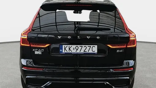 VOLVO XC60 XC60 B4 D AWD Plus Dark aut