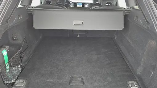 VOLVO XC60 XC60 B4 D AWD Plus Dark aut