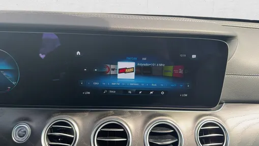 MERCEDES-BENZ E Klasa E 220 d 4-Matic Business Edition