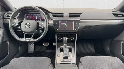 SKODA Superb Superb 2.0 TSI Sportline DSG