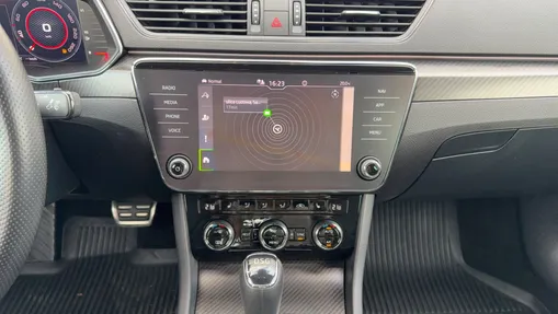 SKODA Superb Superb 2.0 TSI Sportline DSG