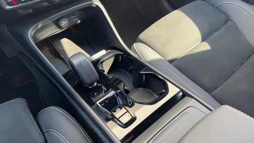 VOLVO XC40 XC40 B3 Plus Dark aut