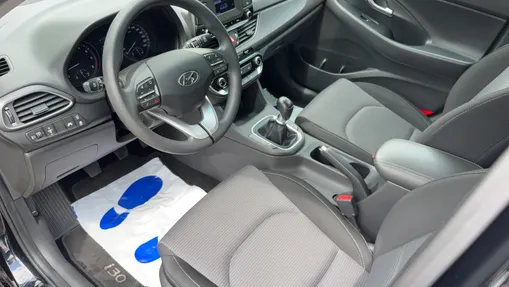 HYUNDAI i30 i30 1.4 Classic +