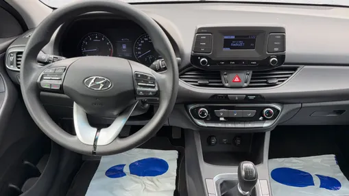 HYUNDAI i30 i30 1.4 Classic +