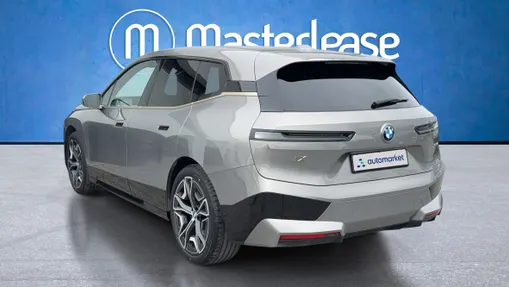 BMW iX iX xDrive40 76.6kWh