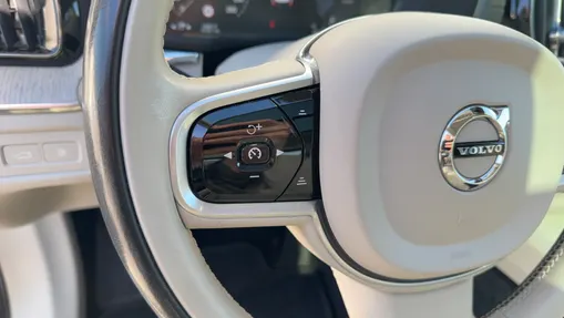 VOLVO XC60 XC60 T8 AWD Plug-In Hybrid Inscription aut