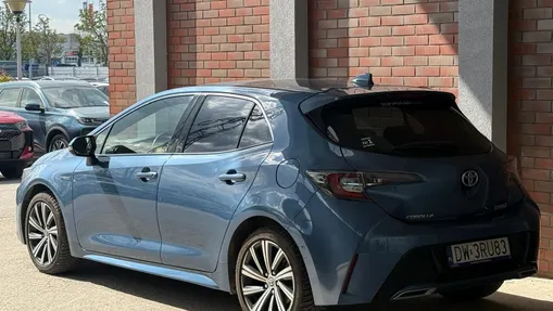 TOYOTA Corolla Corolla 2.0 Hybrid Comfort
