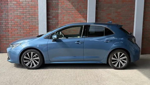 TOYOTA Corolla Corolla 2.0 Hybrid Comfort