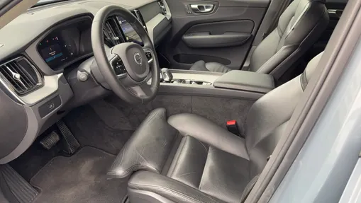 VOLVO XC60 XC60 B4 B Plus Dark aut