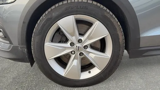 VOLVO V60 V60 CC D4 AWD aut