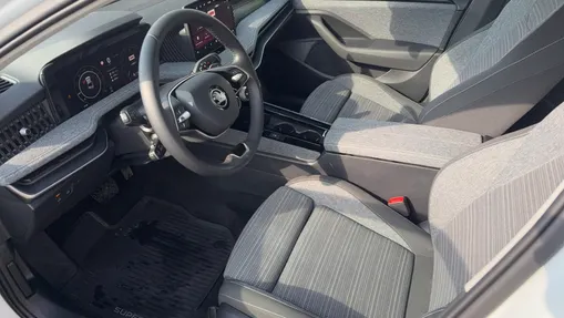 SKODA Superb Superb 2.0 TDI SCR Selection DSG