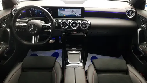 MERCEDES-BENZ CLA CLA 220 d AMG Line 8G-DCT