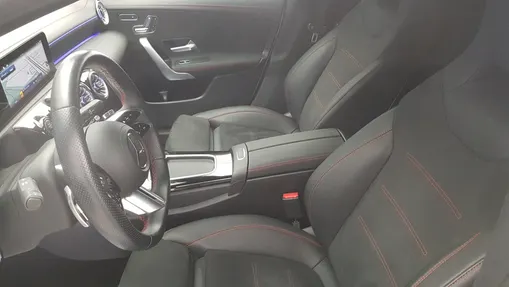 MERCEDES-BENZ CLA CLA 220 d AMG Line 8G-DCT