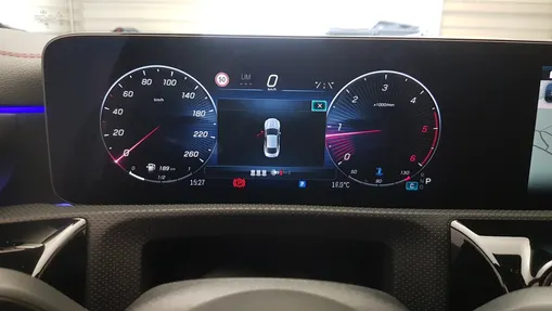 MERCEDES-BENZ CLA CLA 220 d AMG Line 8G-DCT