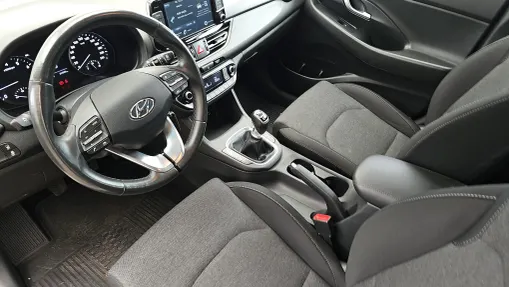 HYUNDAI i30 i30 1.5 DPI Smart