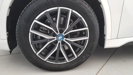 BMW iX1 iX1 xDrive30 66.5kWh M Sport