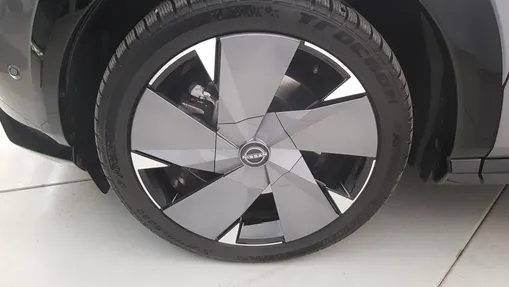 NISSAN Ariya Ariya 87kWh e-4orce Evolve