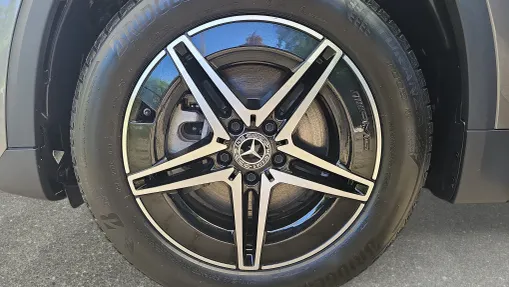 MERCEDES-BENZ EQA EQA 250 66.5kWh AMG Line