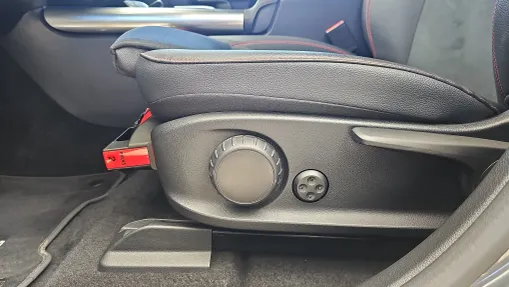 MERCEDES-BENZ EQA EQA 250 66.5kWh AMG Line