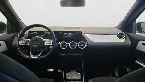 MERCEDES-BENZ EQA EQA 250 66.5kWh AMG Line