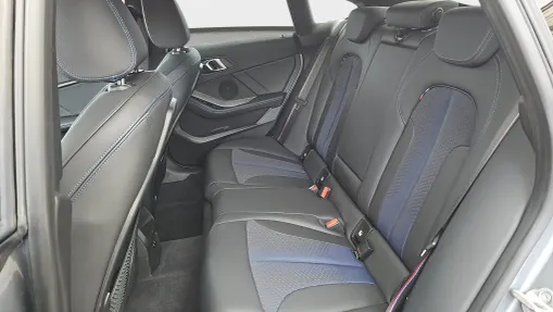BMW Seria 2 218d M Sport aut