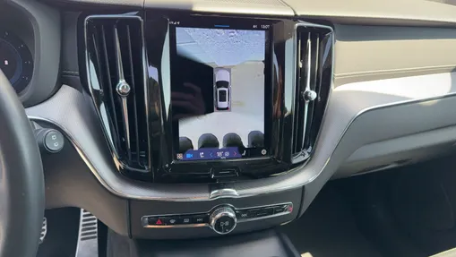 VOLVO XC60 XC60 B4 D AWD R-Design aut
