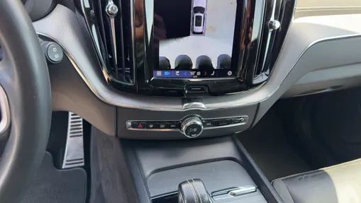 VOLVO XC60 XC60 B4 D AWD R-Design aut