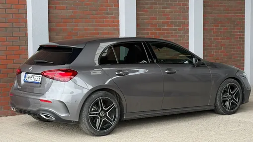 MERCEDES-BENZ A Klasa A 200 AMG Line 7G-DCT