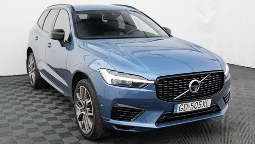 VOLVO XC60 XC60 T8 AWD Plug-In Hybrid R-Design aut