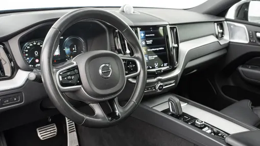 VOLVO XC60 XC60 T8 AWD Plug-In Hybrid R-Design aut