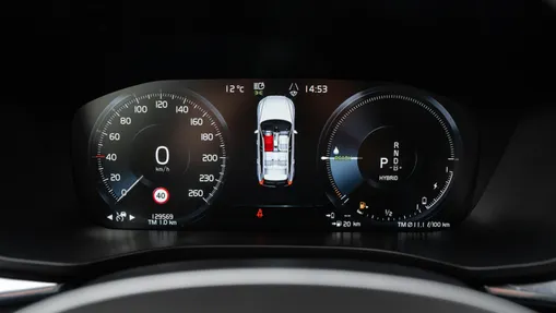 VOLVO XC60 XC60 T8 AWD Plug-In Hybrid R-Design aut