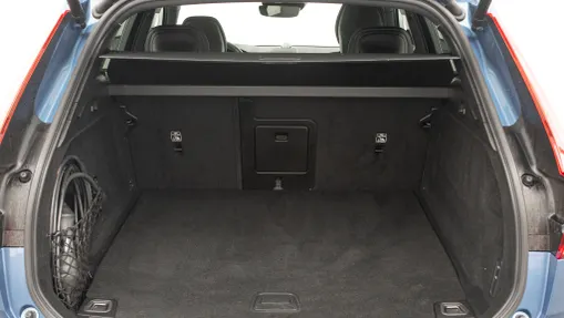 VOLVO XC60 XC60 T8 AWD Plug-In Hybrid R-Design aut