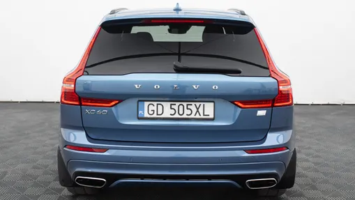 VOLVO XC60 XC60 T8 AWD Plug-In Hybrid R-Design aut