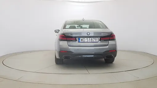 BMW Seria 5 530e xDrive M Sport sport-aut