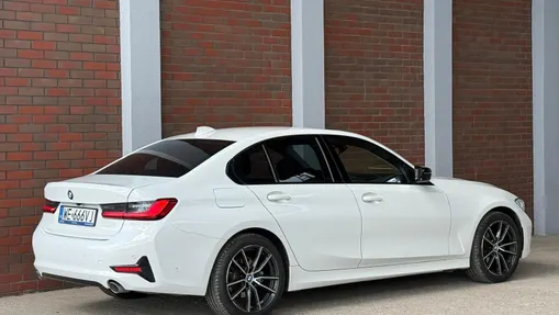 BMW Seria 3 318d Sport Line aut
