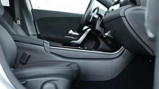 MERCEDES-BENZ A Klasa A 200 AMG Line 7G-DCT