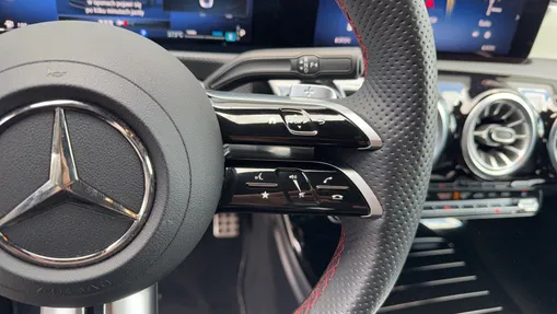 MERCEDES-BENZ CLA CLA 200 AMG Line 7G-DCT