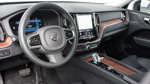 VOLVO XC60 XC60 T8 Plug-In Hybrid AWD Ultimate Dark aut