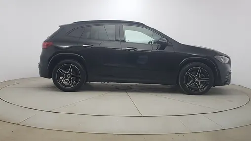 MERCEDES-BENZ GLA GLA 200 AMG Line